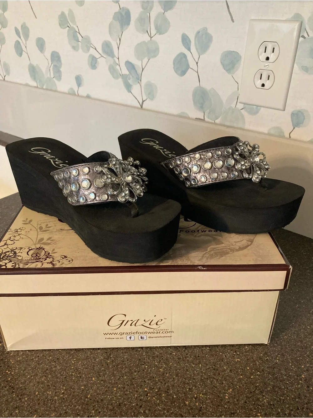 Grazie pewter wedge